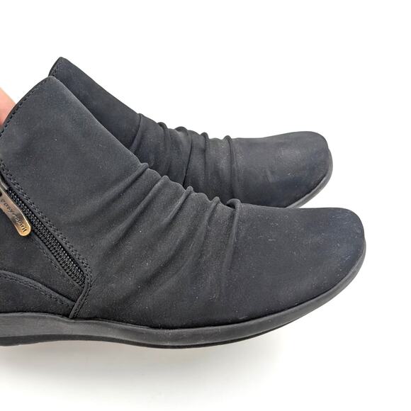 Easy Spirit Aleta Casual Flat Bootie Side Zip Women's Black Size US8M EU38.5 - Picture 9 of 11